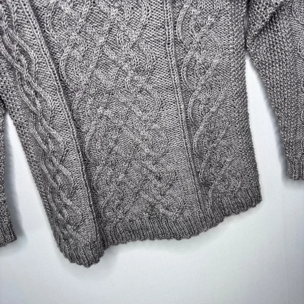 Handmade Cable Knit Sweater Womens Size S Long Sleeve Pullover Soft Size S‎